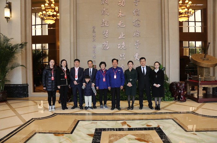 今创董事局主席俞金坤率管理团队来龙8头号玩家参观交流